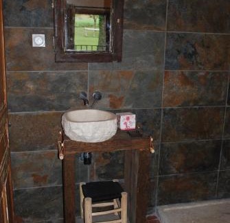 Combovin Bed & Breakfast | Maison d'hôtes Ainsi Soie t-il