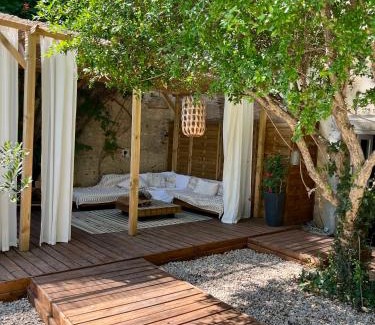 Talairan Bed & Breakfast | Maison d'hôtes de charme "La Belle Dame sans Regrets"