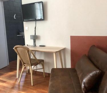 Campan Hotel | Maison d'hoursentut