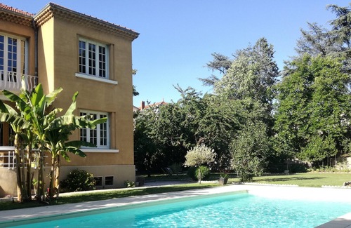 Bourg-les-Valence House | Maison de Caractère Grand Jardin Clos