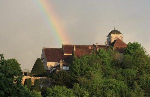 Chatel-Censoir House | Maison de caractère au bord du canal du Nivernais