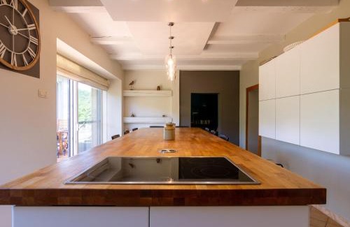 Bazeilles-sur-Othain House | Maison de charme à la campagne avec terrasse et grand espace extérieur - FR-1-585-76
