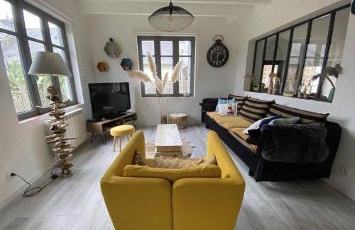 Perros-Guirec House | Maison de charme 3* avec jardin clos, terrasse, WIFI à 60m du Port de Perros-Guirec - FR-1-368-79