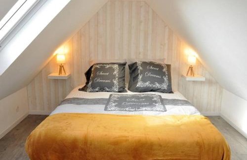 Perros-Guirec House | Maison de charme 3* avec jardin clos, terrasse, WIFI à 60m du Port de Perros-Guirec - FR-1-368-79