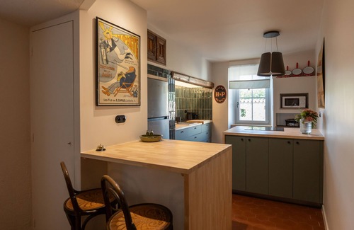 Berrias-et-Casteljau House | Maison de Caractère au Coeur du Village de Berrias. Charme Délicieusement Rétro