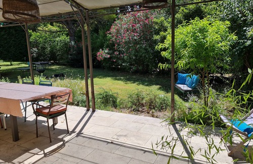 Le Thor House | Maison de Vacances, Avec Piscine Dans un Jardin