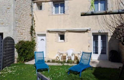 Saujon House | Maison de village au calme