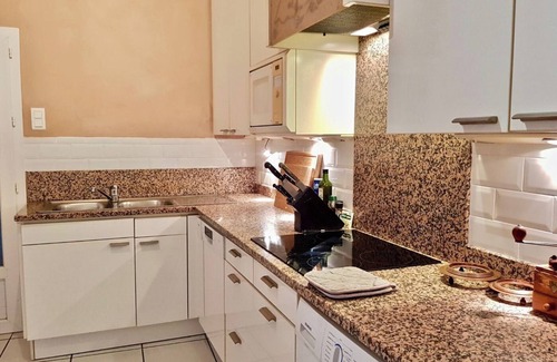 Poilhes House | Maison de Village Cecilia - Poilhès, Languedoc Roussillon