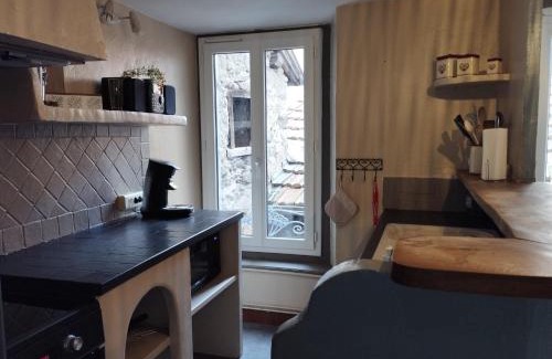 Ax-les-Thermes House | Maison de village dans une rue calme