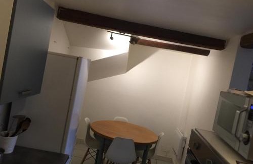 Monteux Apartment | Maison de village - Monteux centre - Provence