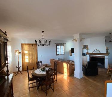 Farinole House | Maison de village VUE 360°