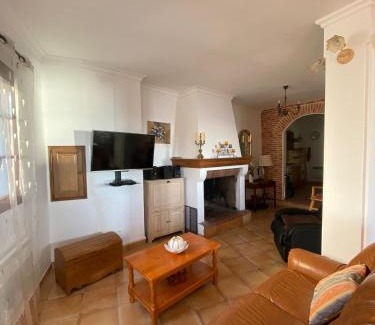 Farinole House | Maison de village VUE 360°