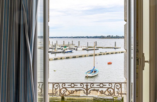Locmariaquer House | Maison du Port by Interhome