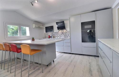 Le Luc House | Maison du sud avec jacuzzi