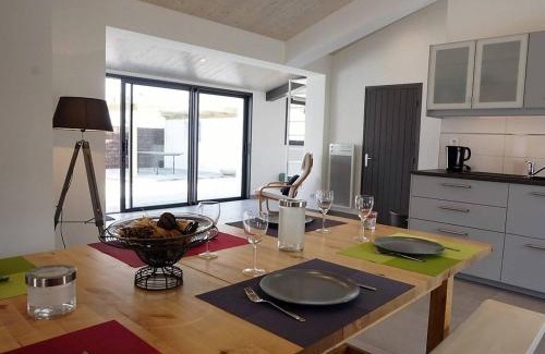 Noirmoutier-en-l'Ile House | Maison en bord de mer à Noirmoutier : 3 chambres, jardin clos, internet, parking, plage à 250m - FR-1-224B-646