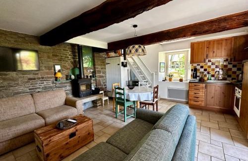 Le Tanu House | Maison en pierre à la campagne près de Champrepus