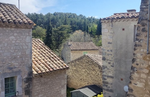 Saint-Restitut House | Maison en Pierre Dans un des Plus Beau Village