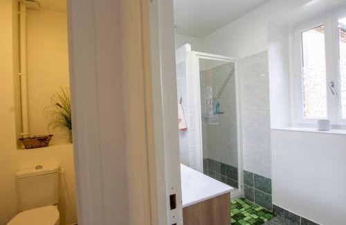 Calviac-en-Perigord House | Maison en pierre rénovée avec jardin, proche Sarlat, idéale pour familles, avec équipements bébé inclus - FR-1-616-200