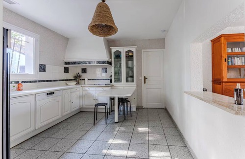 Gujan-Mestras House | Maison Familiale - 200 m from the Bay of Arcachon