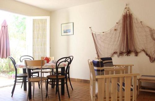 Port-la-Nouvelle House | Maison Familiale 2 Étoiles à 150m de la Plage avec Terrasse, Jardin et Parking Privé - FR-1-229C-673