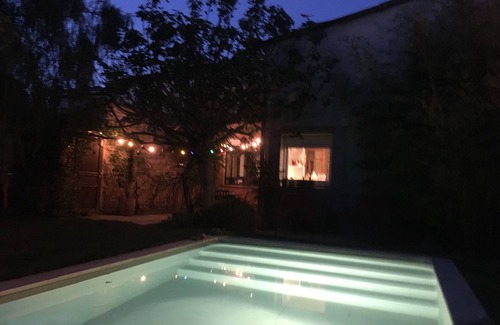 Villeneuve-les-Maguelone House | Maison Authentique Coeur de Village Jardin Arboré Piscine, à 15 mer !