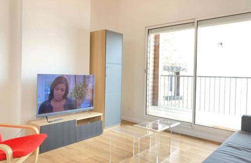 Clermont Ferrand City Centre Apartment | Maison hyper centre maxi 24pers Tour d'Auvergne