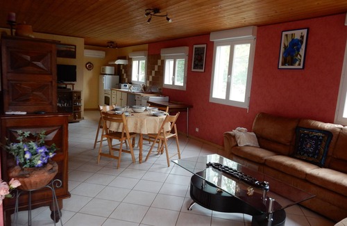 Bach House | Maison Indépendante Dans un Petit Village Typiquement Quercinois