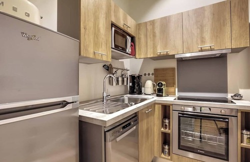 Bordeaux City Centre Apartment | Maison Ingwë - Charming 3-room apartment for 6 people Place Gambetta