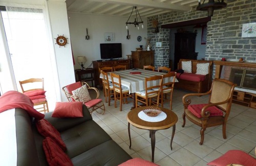 Jullouville House | Maison Jullouville, 5 pièces, 10 personnes - FR-1-361-21