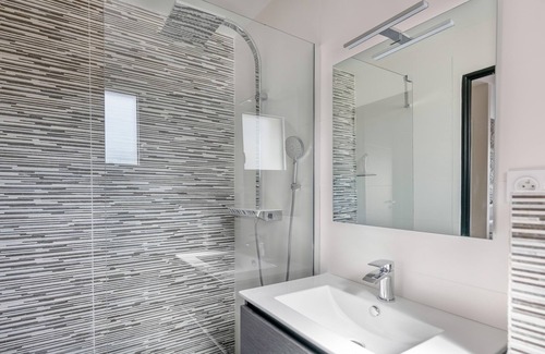 Saint-Gildas-de-Rhuys House | Maison Moderne et Lumineuse Avec Piscine, Plage à 10 mn à Pieds