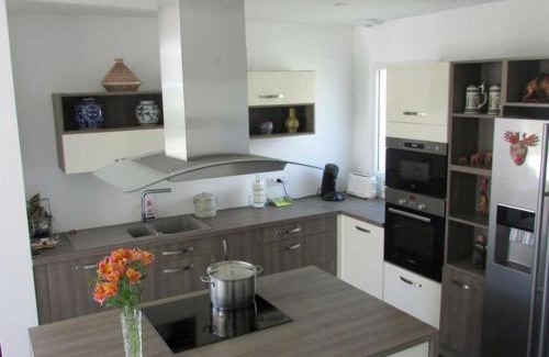 Etel Villa | Maison moderne avec jardin à 200m de la Ria d'Étel, 4 chambres, Wifi, proche commerces et port - FR-1-479-15