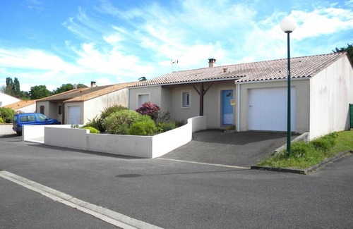 Longeville-sur-Mer House | Maison neuve avec jardin, plage à 1.5km, animaux acceptés, équipements familiaux et sportifs - FR-1-336-100