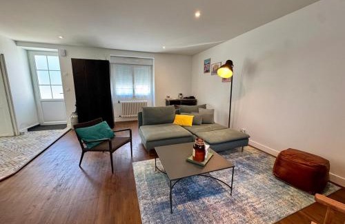 Le Poire-sur-Vie Apartment | Maison pleine de charme entre terre et mer