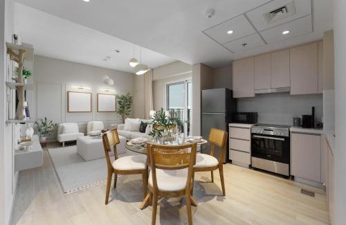 Abu Dhabi Apartment | Maison Privee - Charming Retreat with Panoramic Views on Yas Island