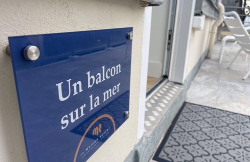 Pornichet Apartment | Maison Régent & spa - Un balcon sur la mer