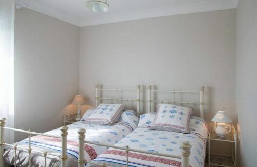 Chateau-d'Olonne House | Maison rénovée avec grand jardin, proche des Sables-d'Olonne, 4 chambres, terrasse et Wifi - FR-1-426-187