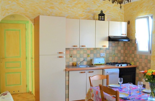 Mormoiron Apartment | Maison ROMARIN 5 minutes from the lake