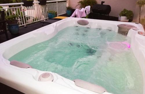 Sainte-Rose House | Maison spacieuse avec jacuzzi et vue sur la mer à Sainte-Rose