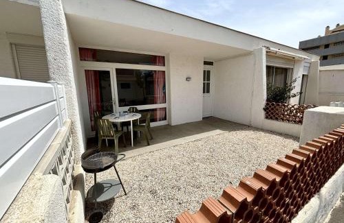 Port-la-Nouvelle House | Maison T3 avec terrasse, proche plage et commerces - Port-la-Nouvelle - FR-1-229C-160