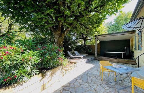 Sarlat-la-Caneda House | Maison Tournesol: self-catering cottage with private spa in Sarlat