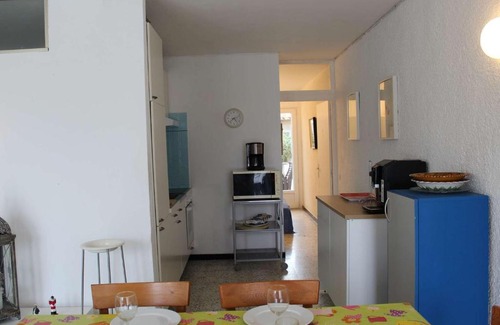 Port-la-Nouvelle House | Maison traversante climatisée, 200m de la plage, 2 terrasses, 2 chambres, 6 couchages - FR-1-229C-7