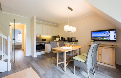 Dierhagen Dorf Apartment | Maisonette Ferienwohnung, Dierhagen