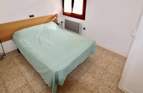 Calafat House | Maisonette with terrace, sea at 300m, quiet and family environment