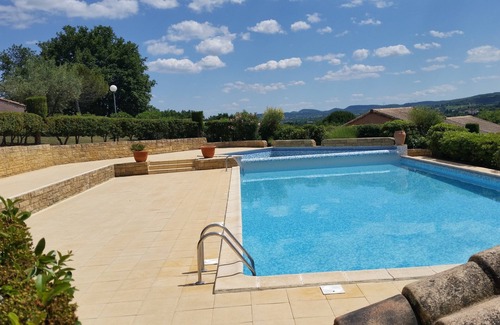 Saint-Martin-d'Ardeche House | Maisonnette Avec Piscine Commune et Plages des Gorges de L'ardèche à 5mn à Pied