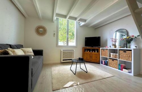 La Rochelle House | Maisonnette avec climatisation et cour - ménage et linge inclus