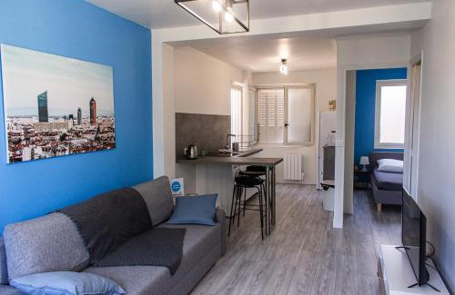 Bron Apartment | Maisonnette avec jardin, parc du chêne (tram T5)