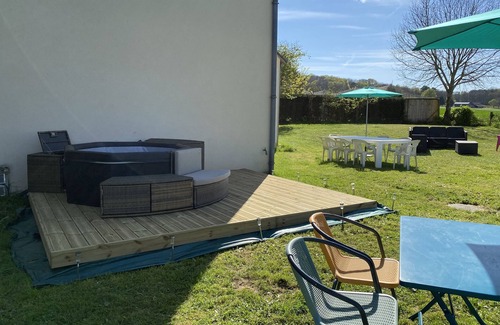 Dollon House | Maisons de Campagne à Dollon de 290m2 Toute Équipée Avec Billard et Jacuzzi