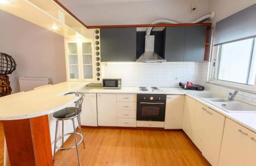 Larissa Apartment | maizonette with parking