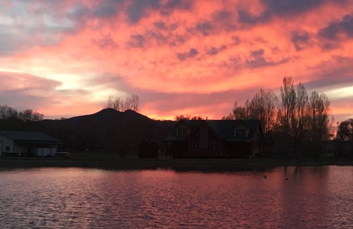 Helena Cabin | Majestic Log home on Private Lake- Close to Fly Fishing, Swimming & Hiking