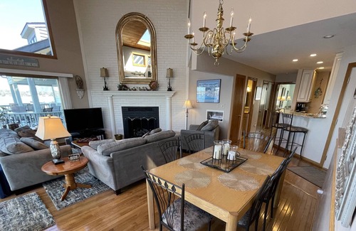North Shore Villa | Majestic Pointe! Sleeps 8, 4 bathrooms
